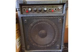 Torque T20MB basszusgitár erősítő (Használt cikkek)