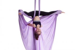 Aerial Yoga JUST Perfect Set háló és karabiner szett Fly és Aerial jógához, gyermekek számára - 7 m  Certifikát kvality Szín: lila