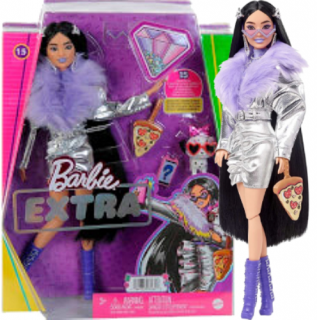 Barbie EXTRA Baba lila szőrmés ezüst kabátban