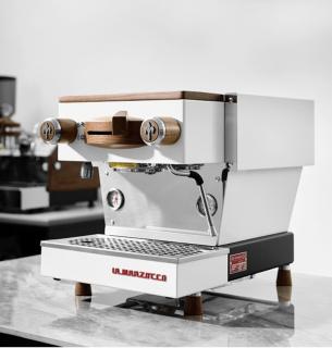 La Marzocco Mini kávégéphez komplett fa borítás-világos színű