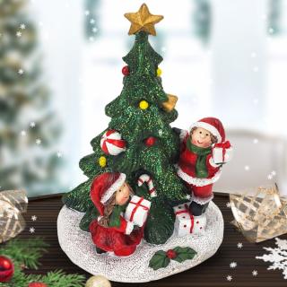 Kerámia karácsonyfa gyerekekkel, ajándékkal