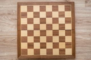 Book fa összecsukható sakktábla