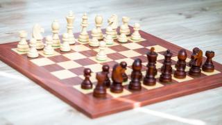 Staunton Redwood DeLuxe sakk-készlet