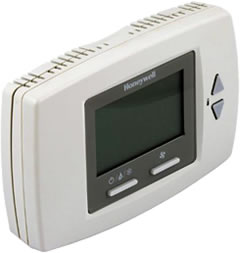 HONEYWELL digitális fan-coil termosztát, 2 csöves, on/off, LCD, 10-32°C