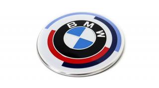 Gyári BMW 50 Yahre 82mm-es csomagtartó - motorháztető embléma 51148087189