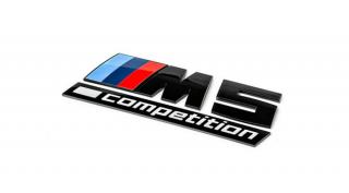 Gyári BMW G30 F90 "M5 Competition" Sedan fekete - színes csomagtartó felirat 51148078714