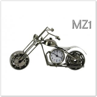 Fém motoros asztali óra - 20 cm (MZ1)