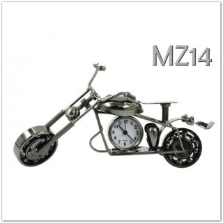 Fém motoros asztali óra - 20 cm (MZ14)