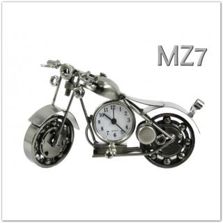 Fém motoros asztali óra - 20 cm (MZ7)