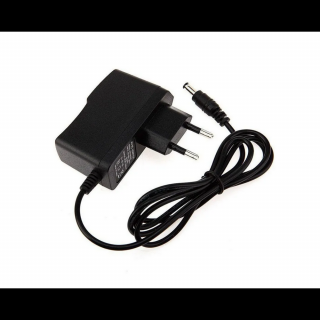 Hálózati adapter LED világításhoz 9V 2A (FA-0920)