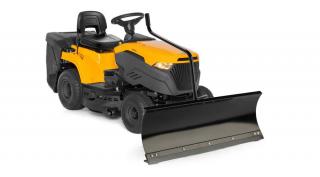 Stiga Estate 384 M fűnyíró traktor hótolólappal