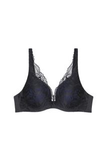 TRIUMPH BODY MAKE-UP ILLUSION LACE WP MELLTARTÓ