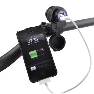 Motoros USB telefon töltő aljzat