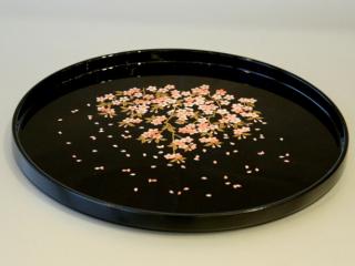 Urushi lakk díszes tálca sakura virágokkal