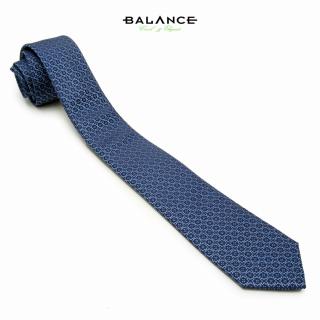 Balance anyagában szövött sötétkék-világoskék mintás színjátszó keskeny selyem nyakkendő - Blnc250-113