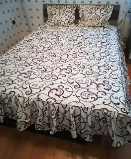 Pamut szatén fodros ágytakaró 180x200cm (választható színek)