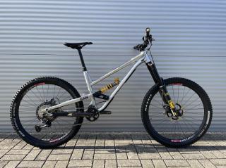 2022 Commencal Clash Öhlins Edition High Polished Enduro Kerékpár