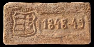 1848-49 mintájú címeres tégla