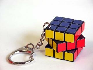 Rubik kulcstartó